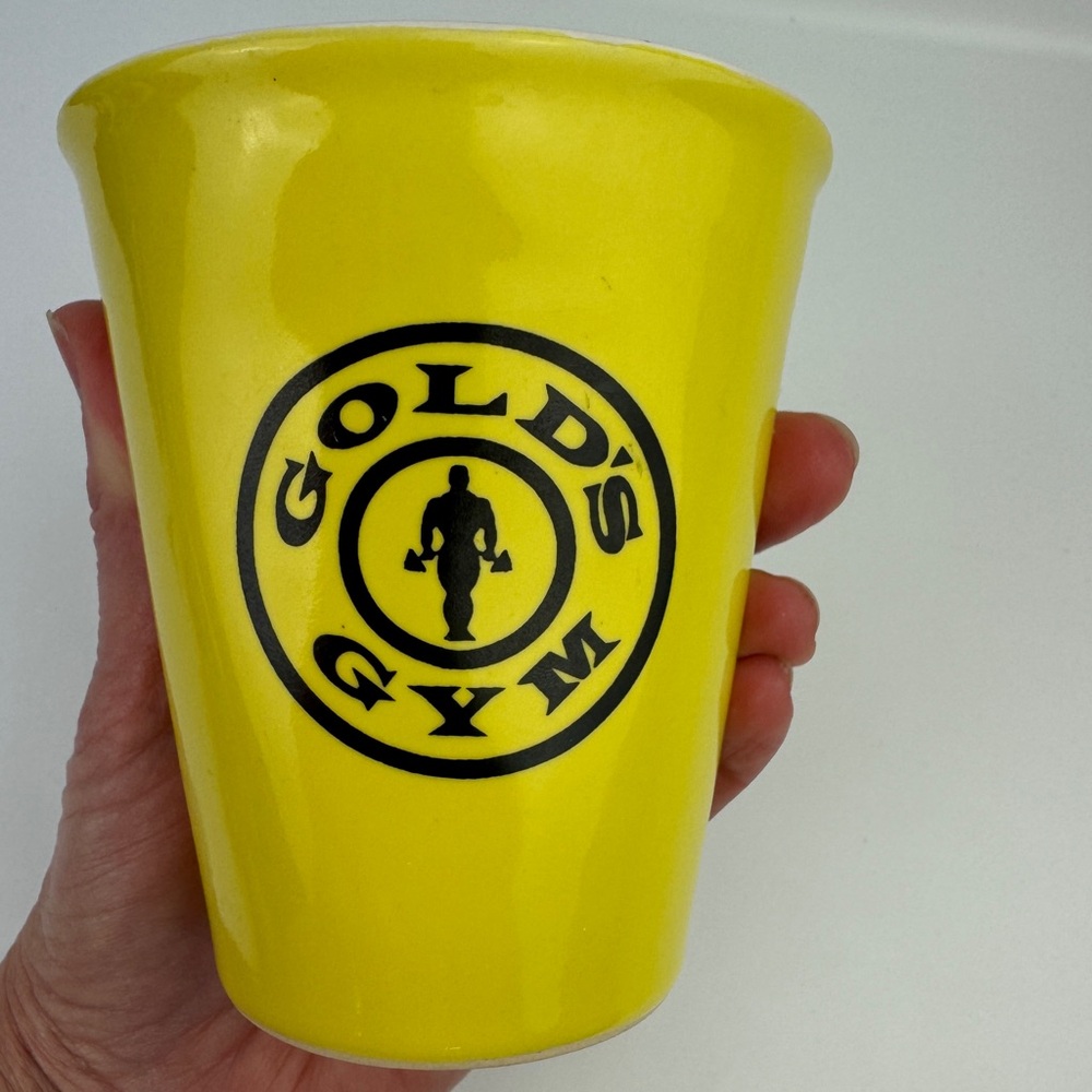 Golds Gym ceramic finger grip tumbler